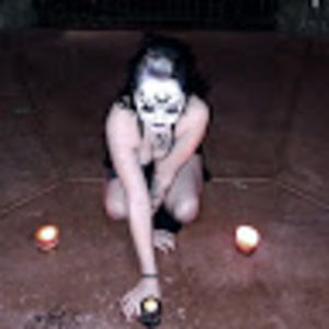 Meet your Posher, Dahlia